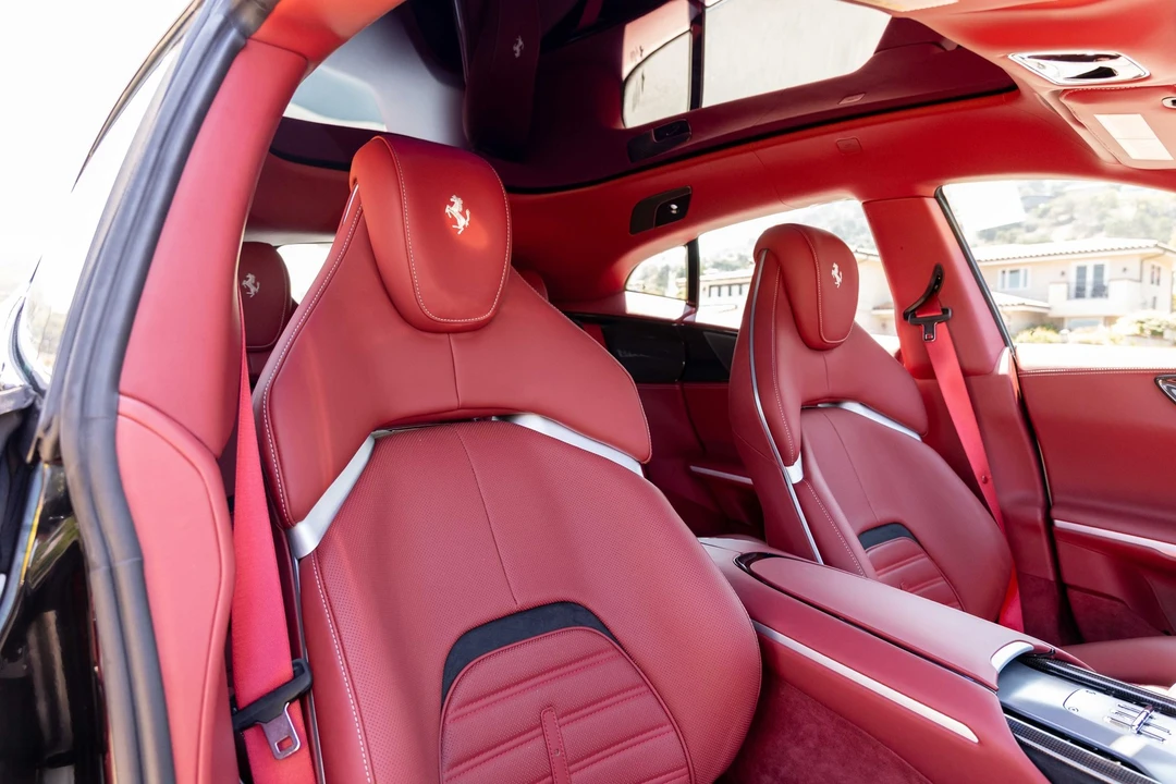 2025 Ferrari Purosangue - Image 17 of 21