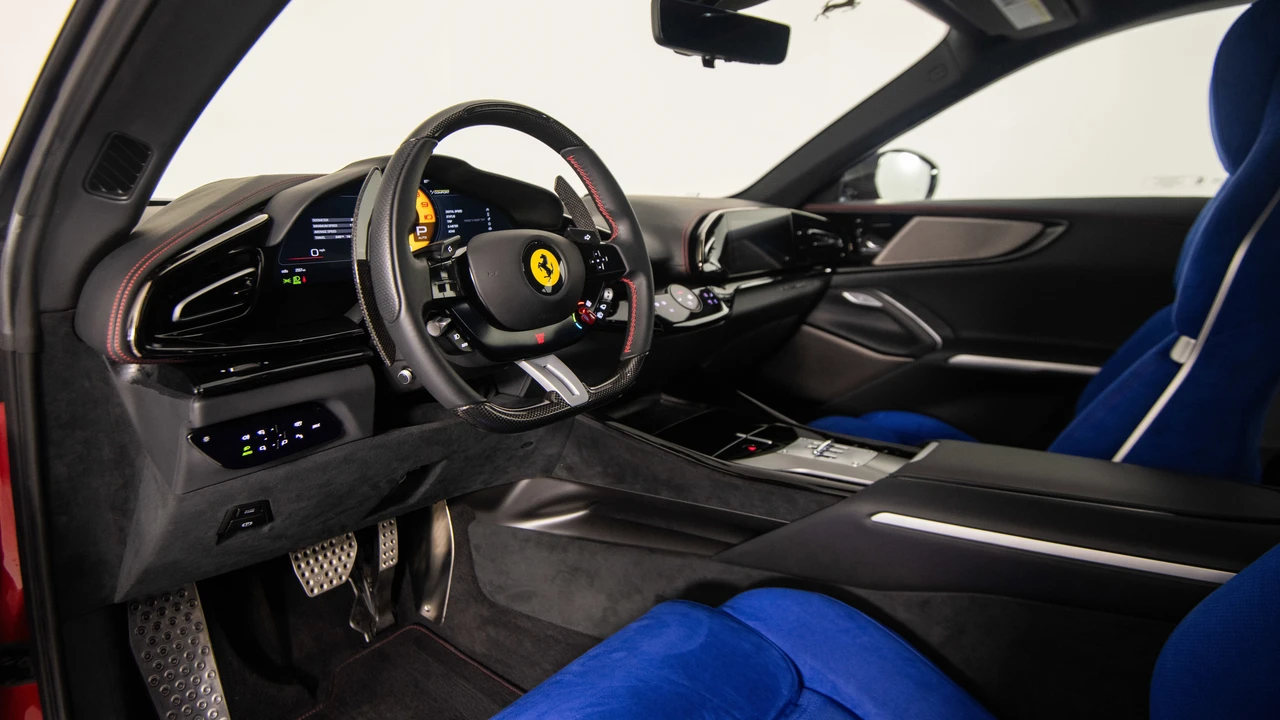 2025 Ferrari Purosangue - Image 19 of 31