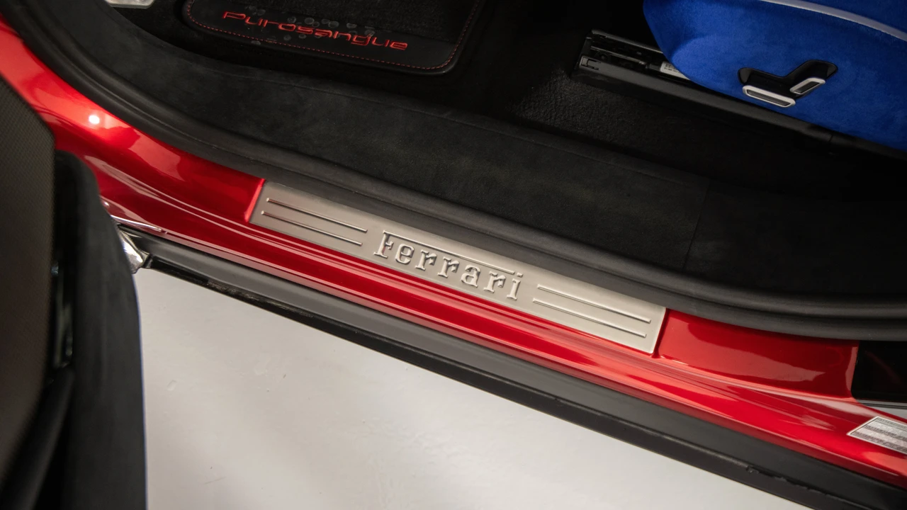 2025 Ferrari Purosangue - Image 17 of 31