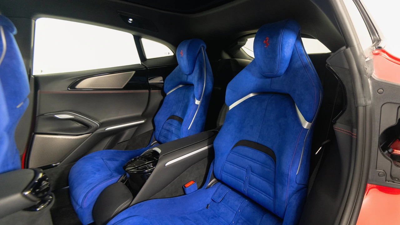 2025 Ferrari Purosangue - Image 30 of 31