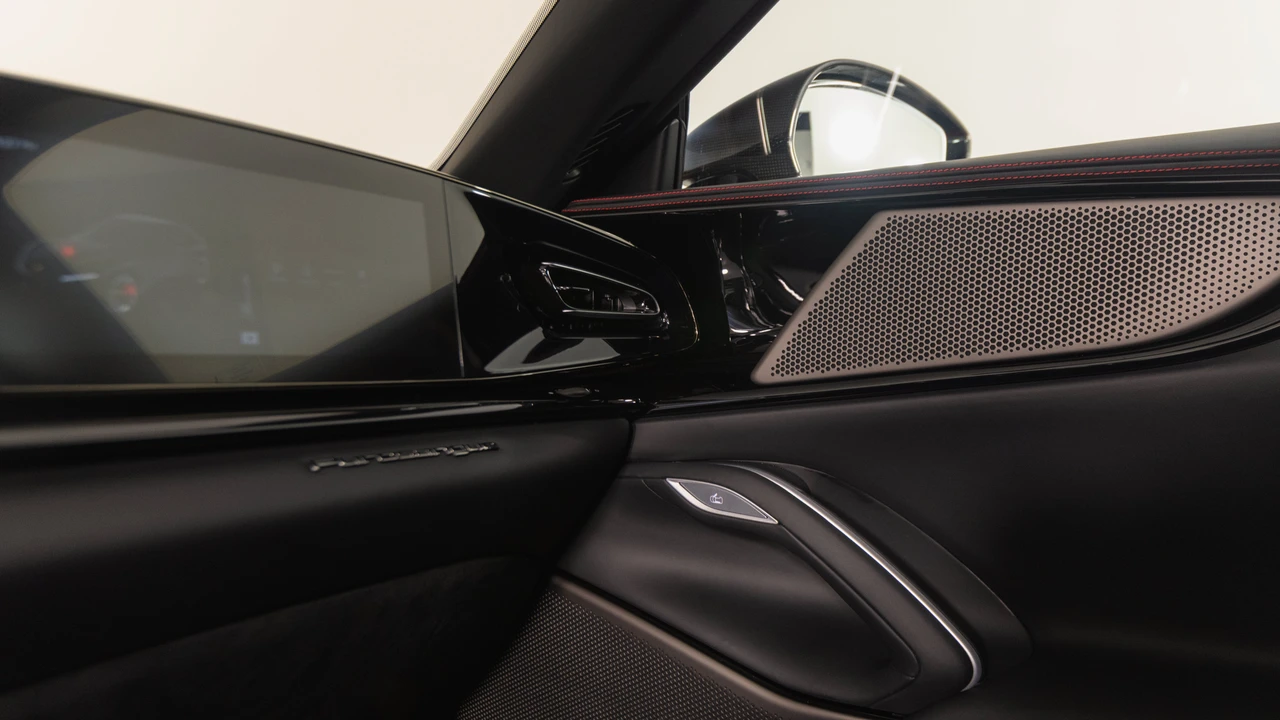 2025 Ferrari Purosangue - Image 23 of 31
