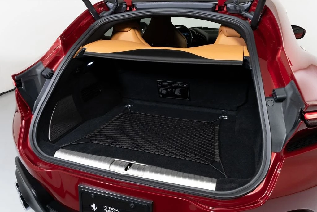 2025 Ferrari Purosangue - Image 16 of 31