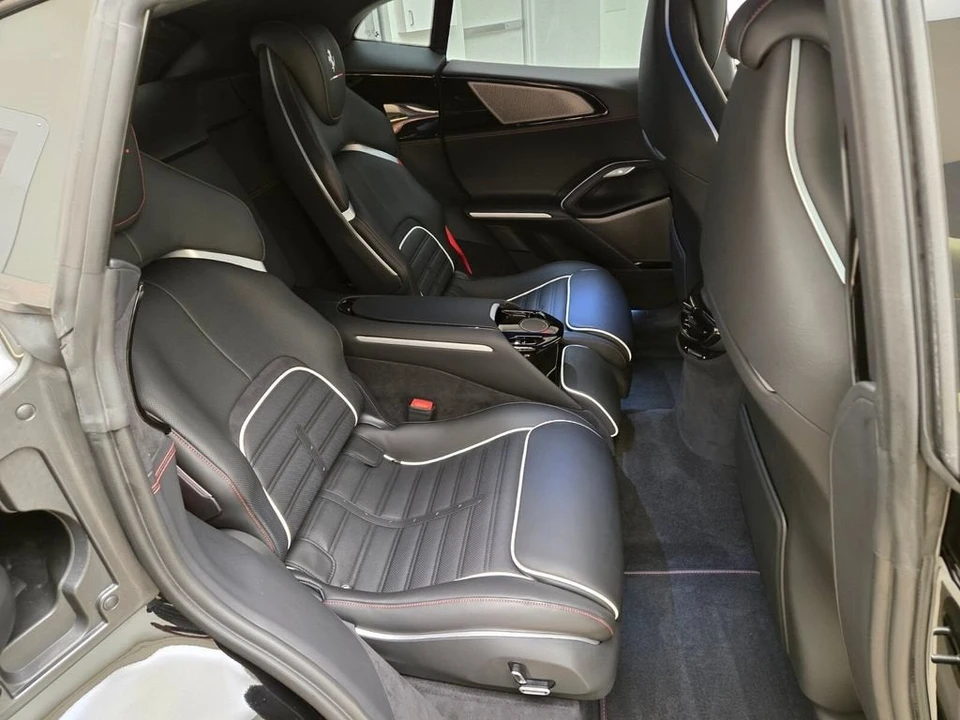 2025 Ferrari Purosangue - Image 23 of 31