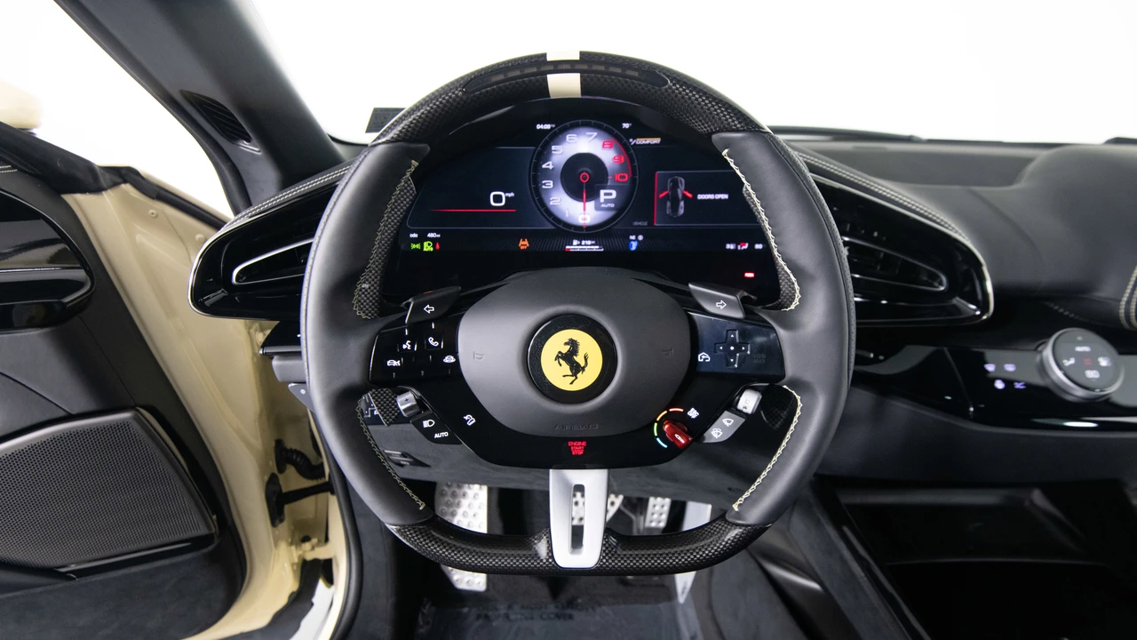 2025 Ferrari Purosangue - Image 24 of 31