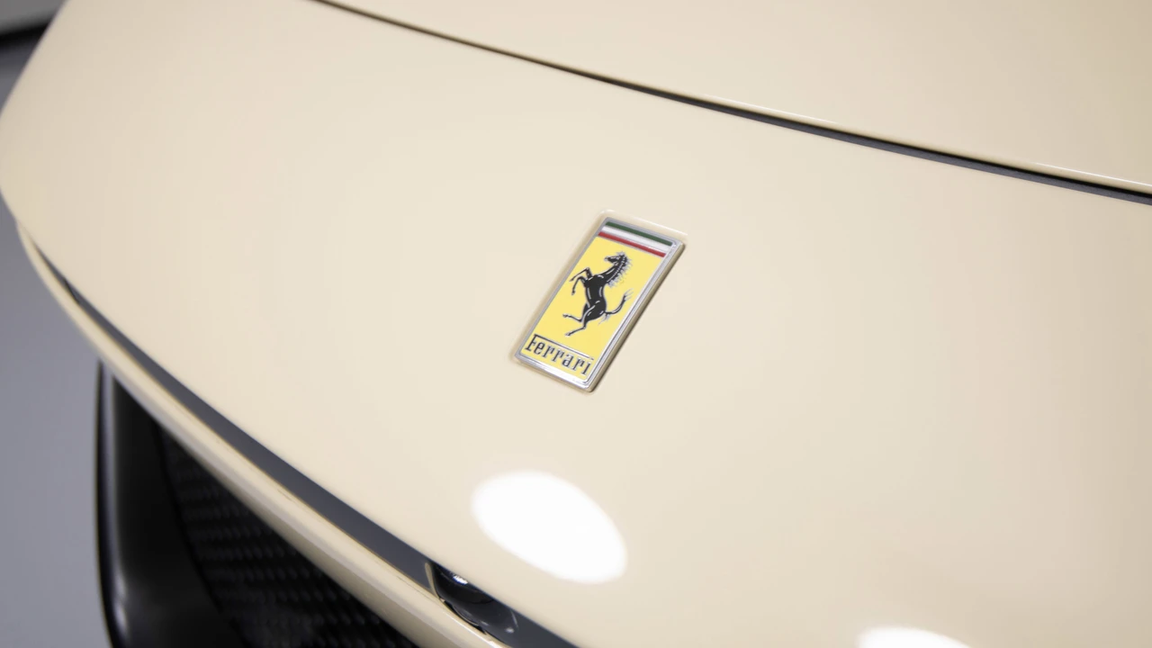 2025 Ferrari Purosangue - Image 12 of 31