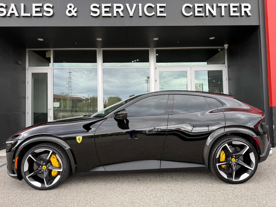 2025 Ferrari Purosangue - Image 13 of 31