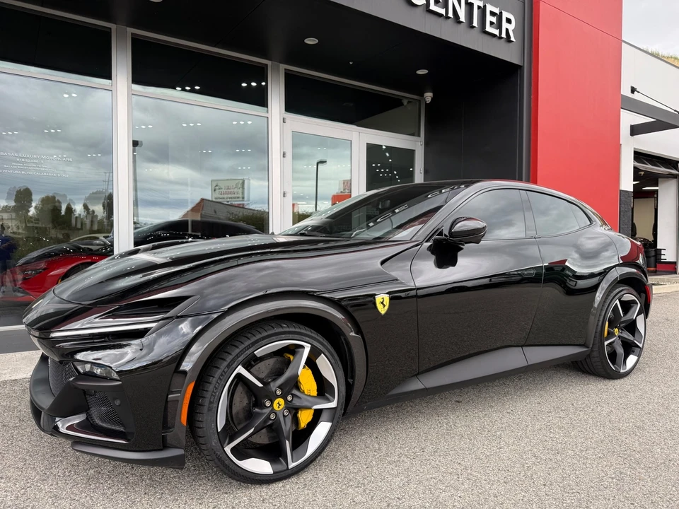 2025 Ferrari Purosangue - Image 14 of 31