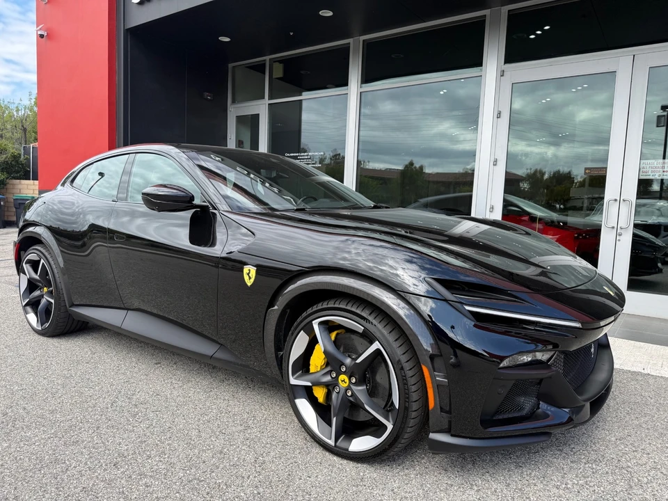 2025 Ferrari Purosangue - Image 2 of 31