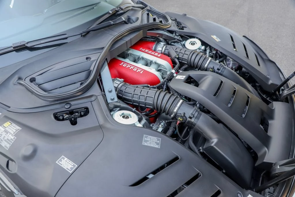 2025 Ferrari Purosangue - Image 19 of 31