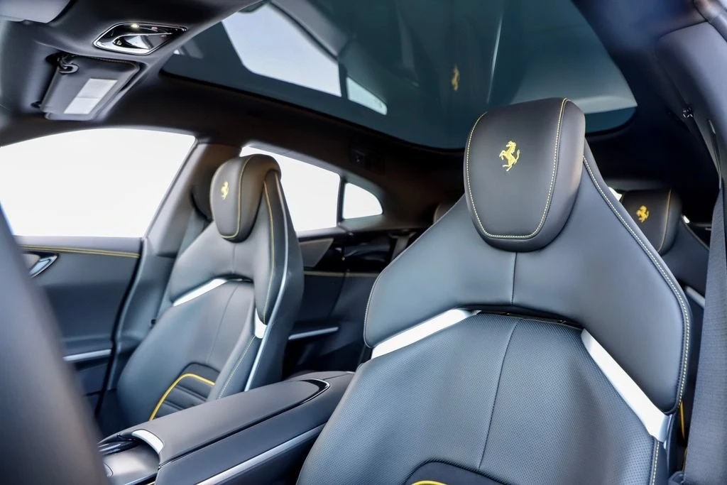 2025 Ferrari Purosangue - Image 4 of 31