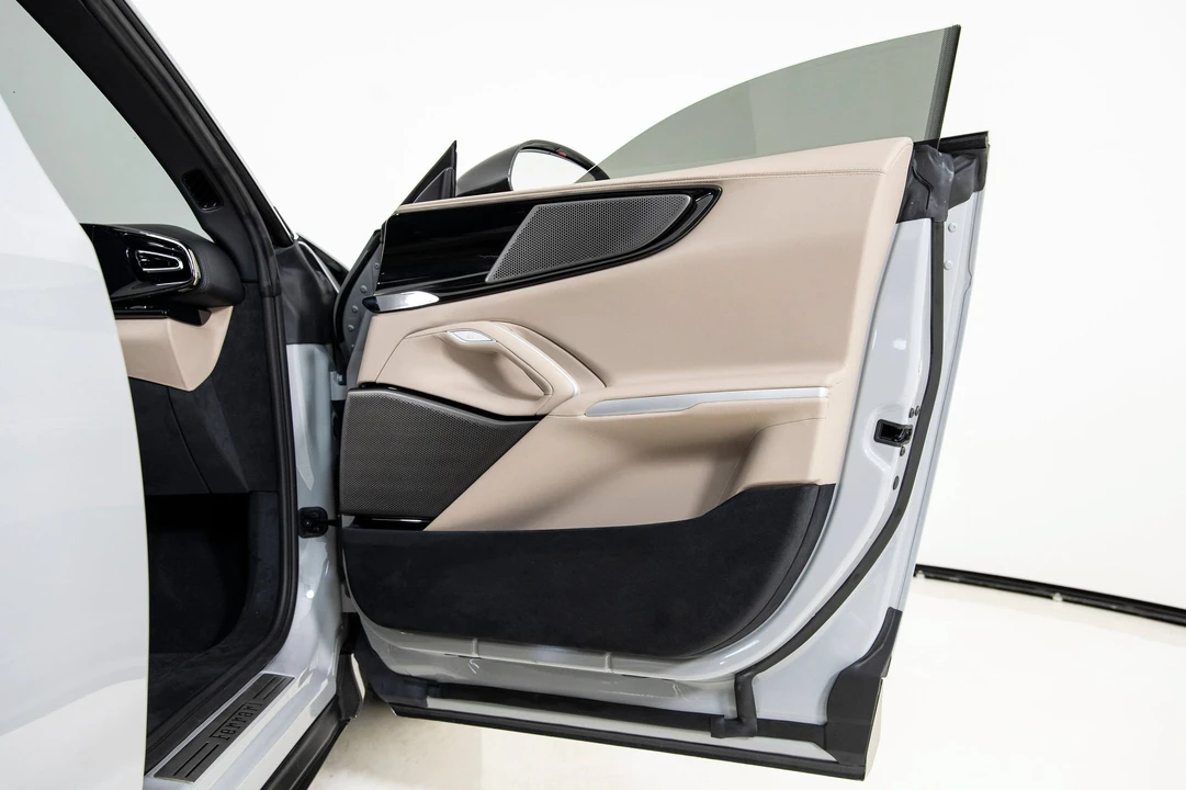 2025 Ferrari Purosangue - Image 30 of 31