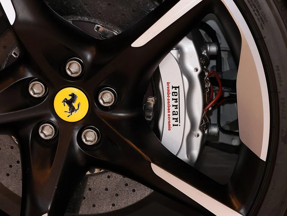 2025 Ferrari Purosangue - Image 24 of 31