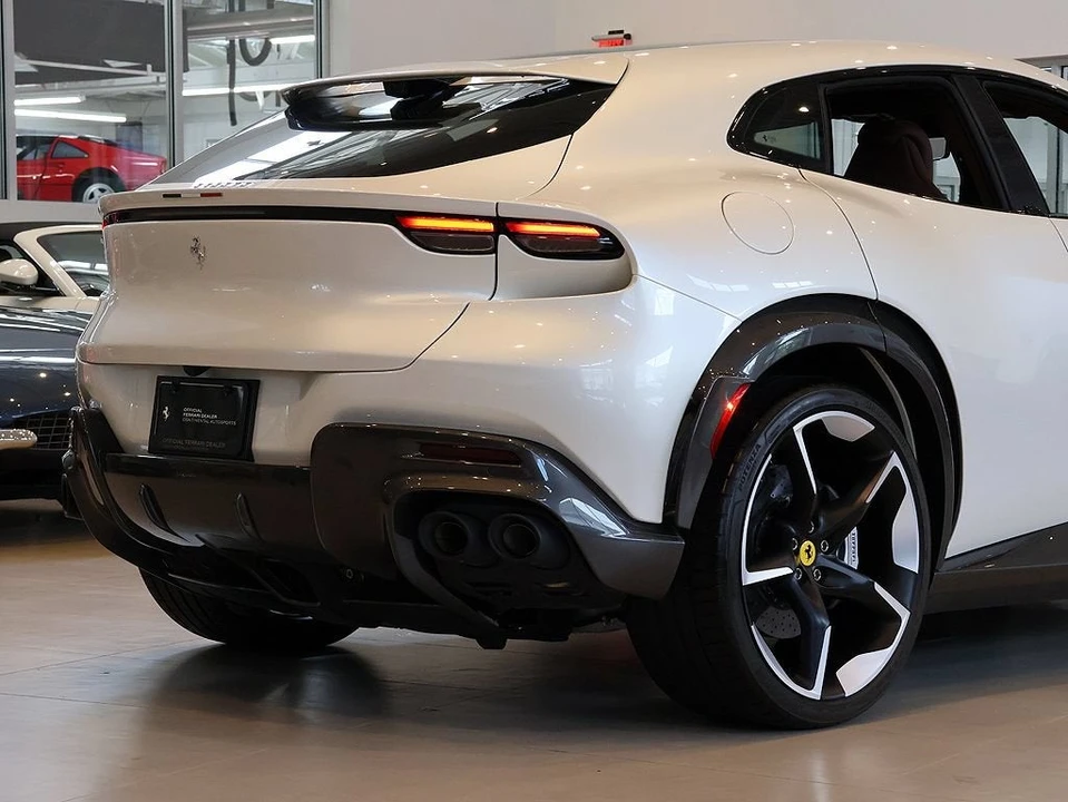 2025 Ferrari Purosangue - Image 26 of 31