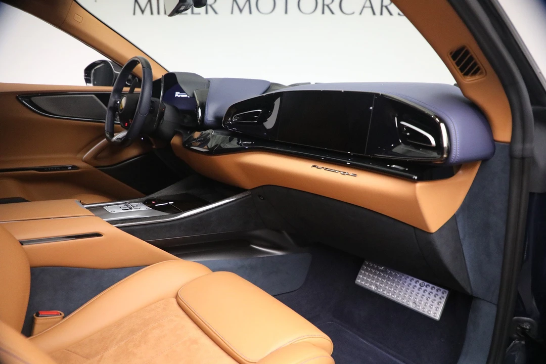 2025 Ferrari Purosangue - Image 18 of 31