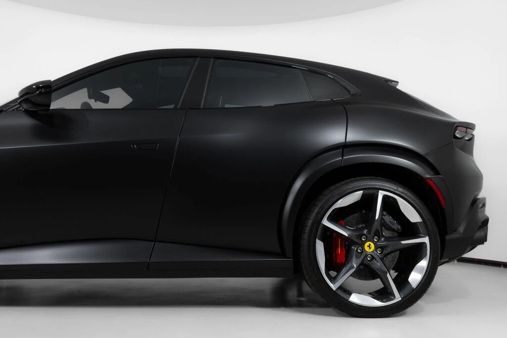2025 Ferrari Purosangue - Image 16 of 31