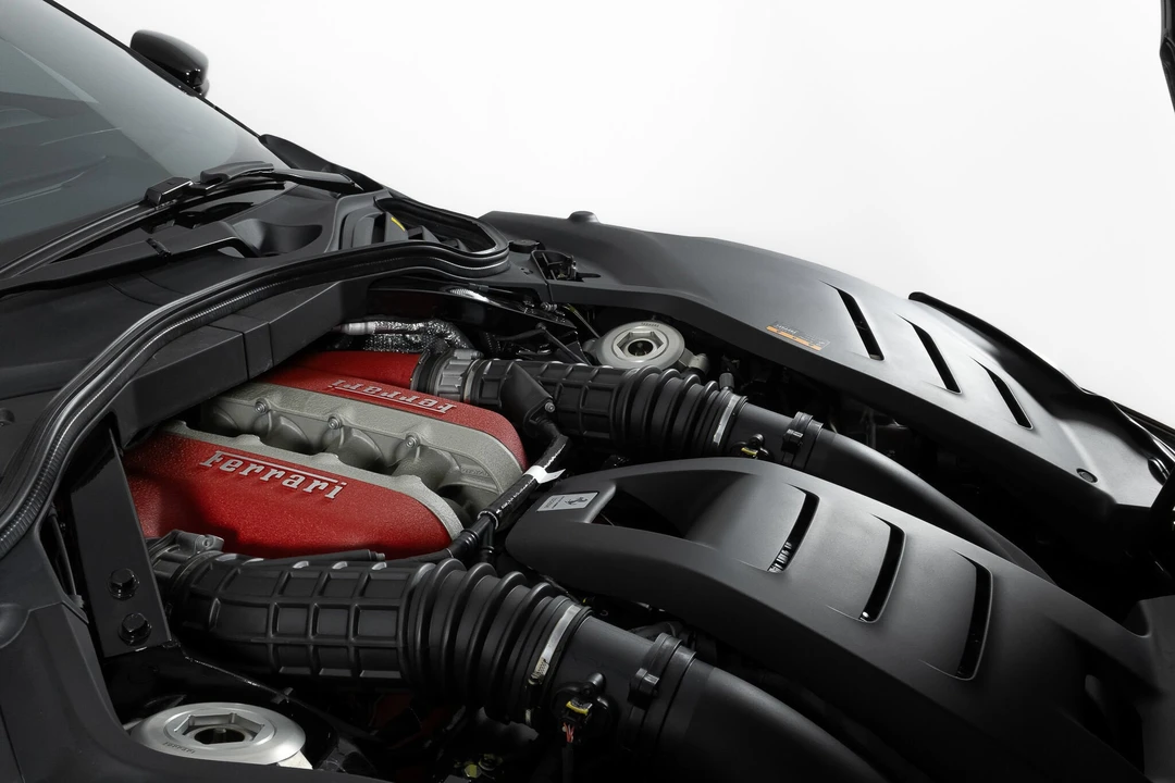 2025 Ferrari Purosangue - Image 24 of 31