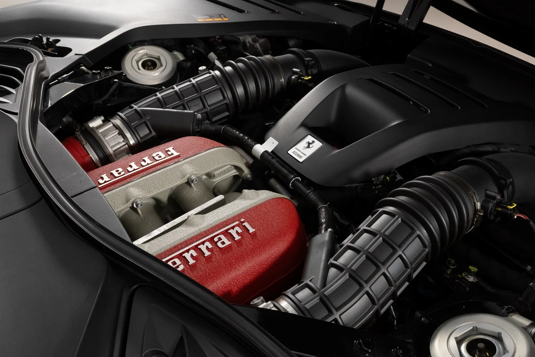 2025 Ferrari Purosangue - Image 25 of 31