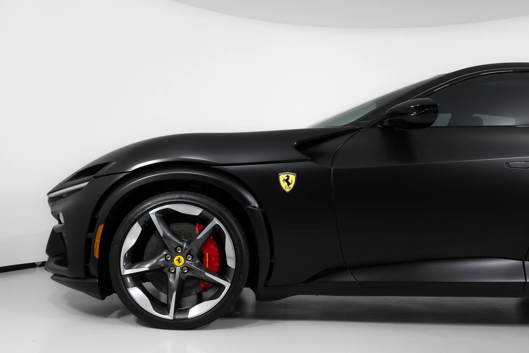2025 Ferrari Purosangue - Image 15 of 31