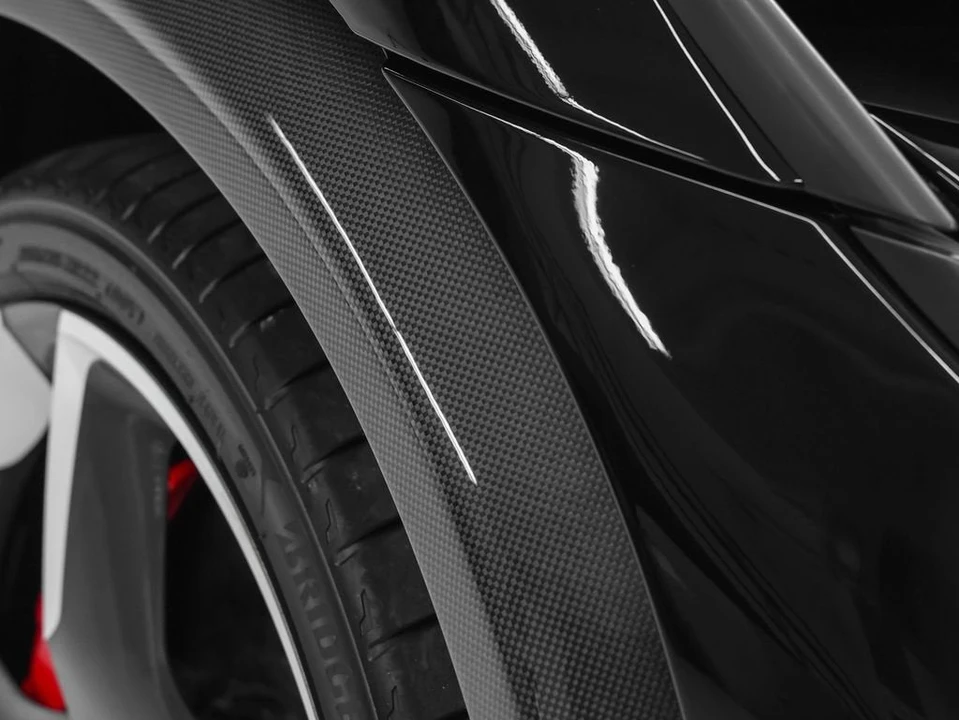 2025 Ferrari Purosangue - Image 13 of 31