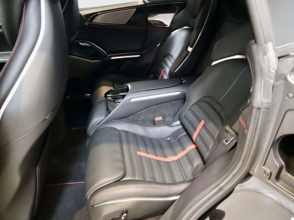 2025 Ferrari Purosangue - Image 22 of 31