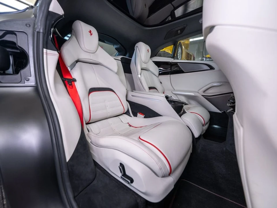 2025 Ferrari Purosangue - Image 14 of 31