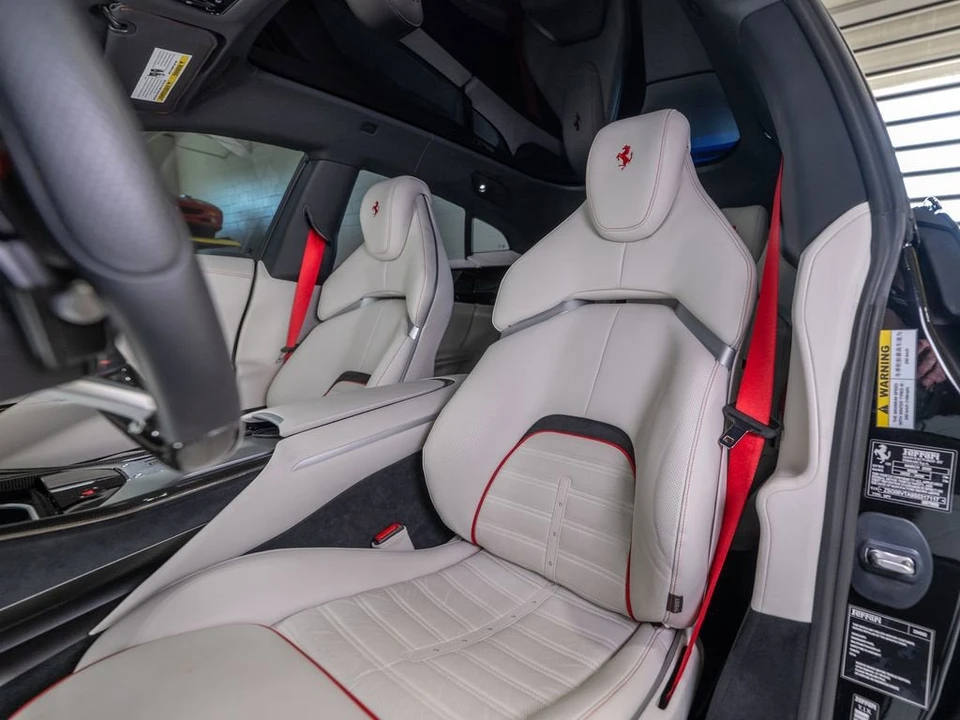 2025 Ferrari Purosangue - Image 12 of 31