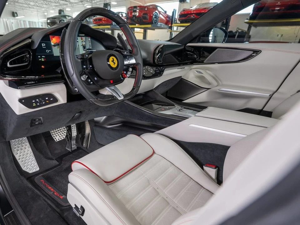 2025 Ferrari Purosangue - Image 19 of 31