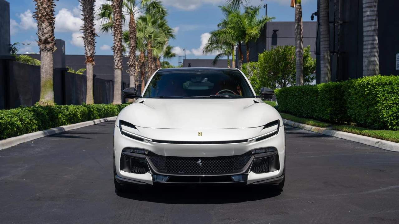 2025 Ferrari Purosangue - Image 3 of 31