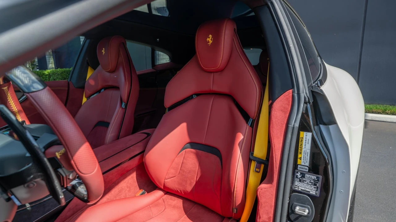 2025 Ferrari Purosangue - Image 20 of 31