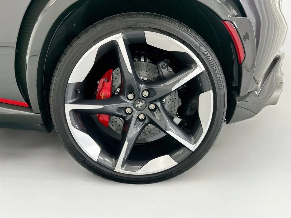 2025 Ferrari Purosangue - Image 31 of 31