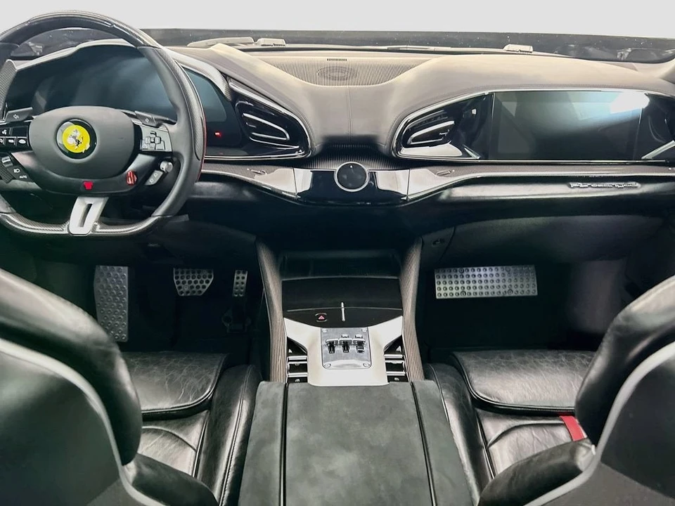 2025 Ferrari Purosangue - Image 13 of 31
