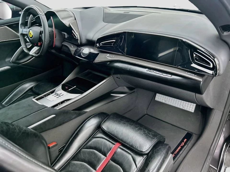 2025 Ferrari Purosangue - Image 15 of 31
