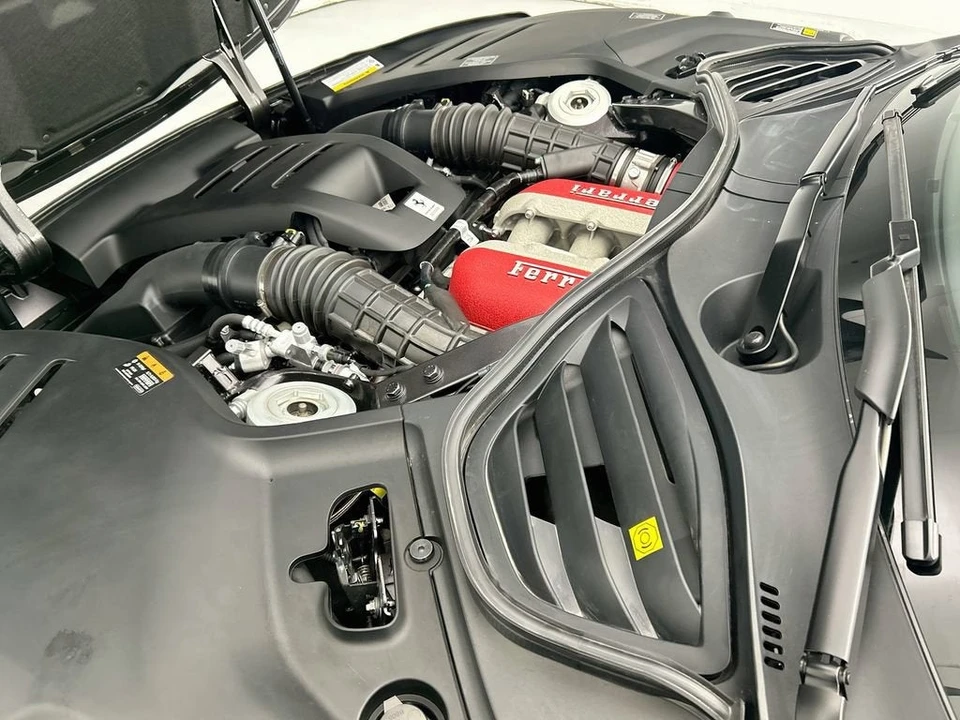 2025 Ferrari Purosangue - Image 29 of 31