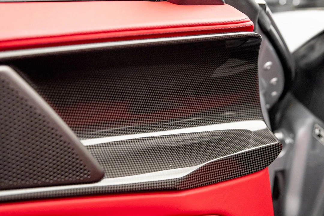 2025 Ferrari Purosangue - Image 18 of 31
