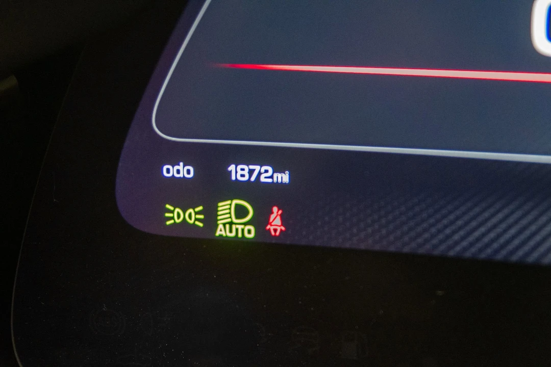 2025 Ferrari Purosangue - Image 23 of 31