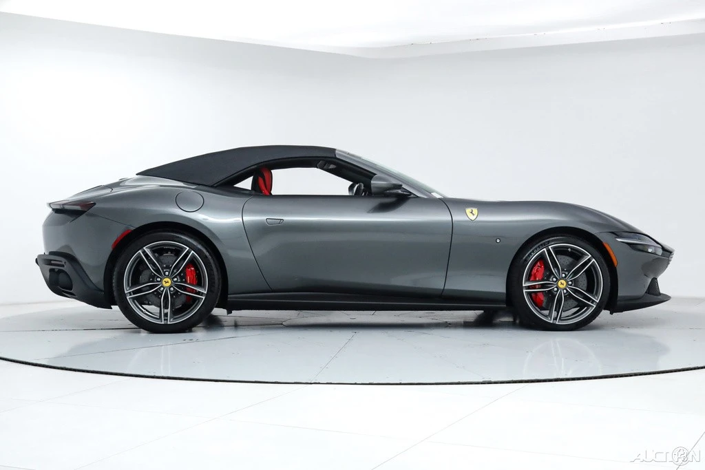 2025 Ferrari Roma Spider - Image 11 of 21