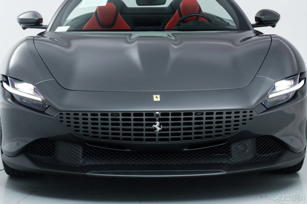 2025 Ferrari Roma Spider - Image 14 of 21