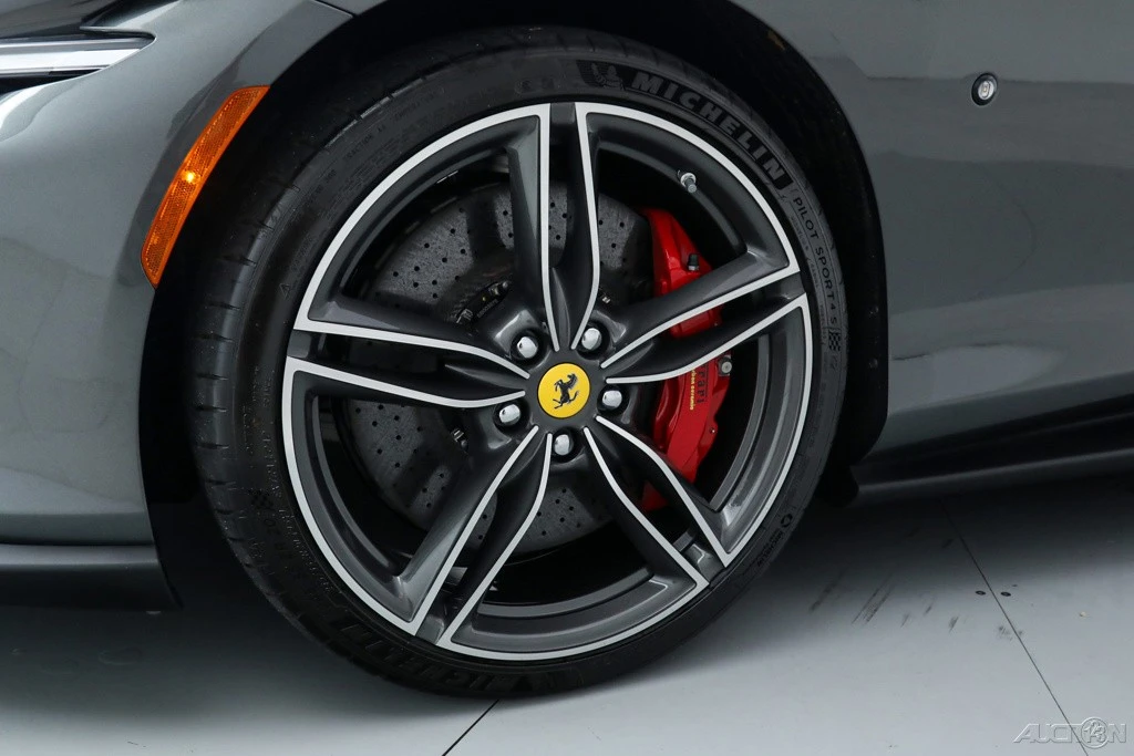 2025 Ferrari Roma Spider - Image 16 of 21