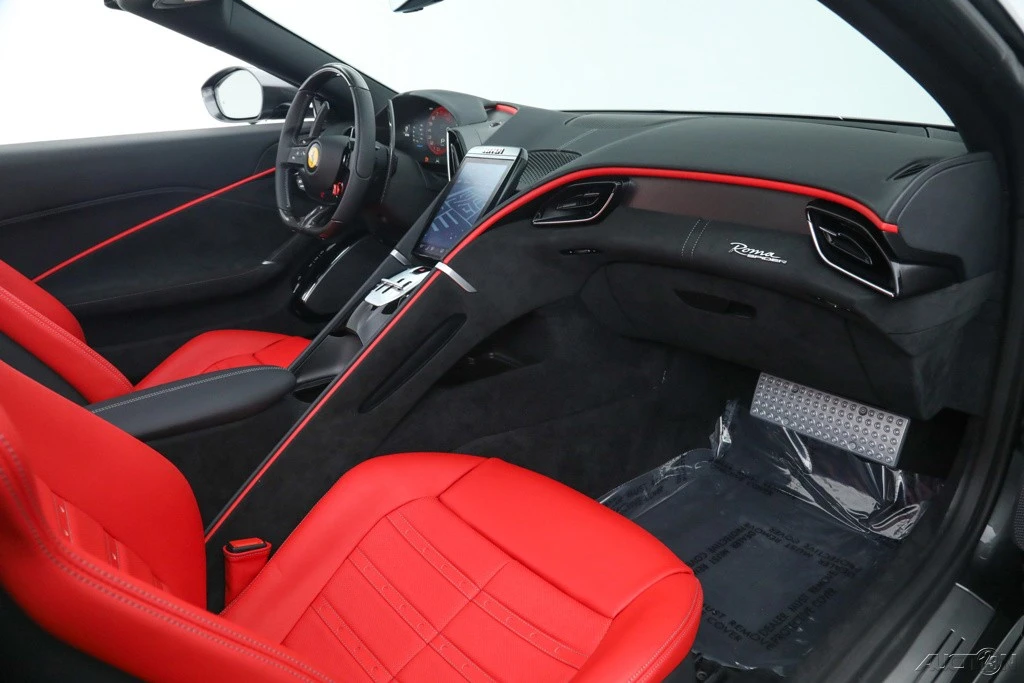 2025 Ferrari Roma Spider - Image 21 of 21