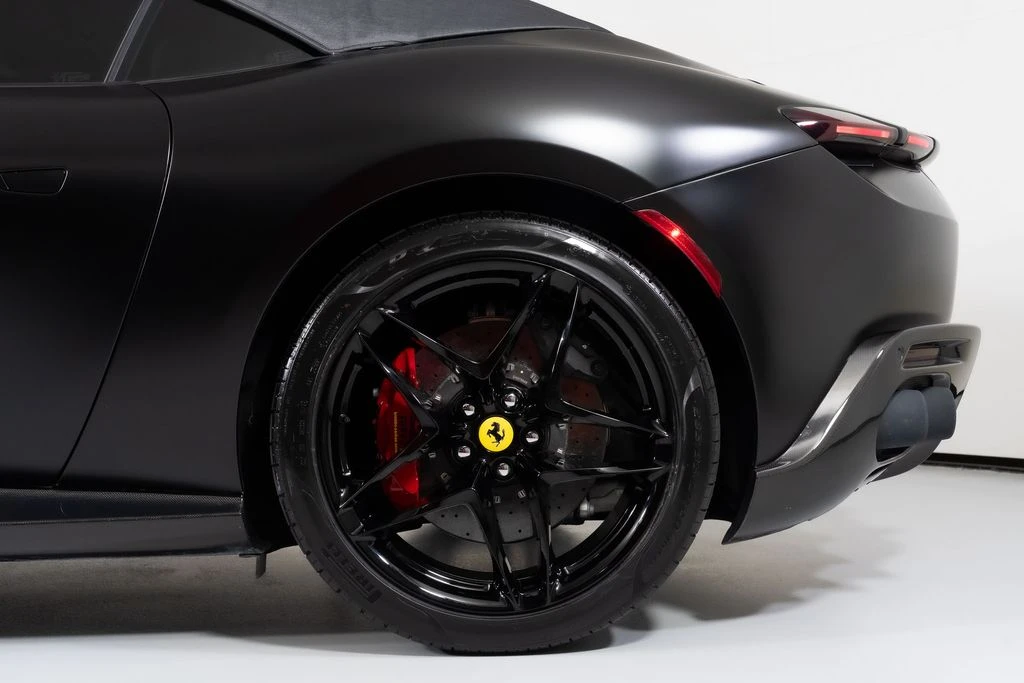 2025 Ferrari Roma Spider - Image 13 of 21