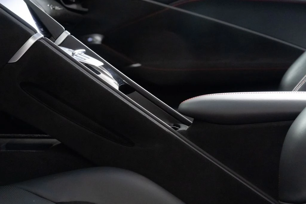 2025 Ferrari Roma Spider - Image 6 of 21