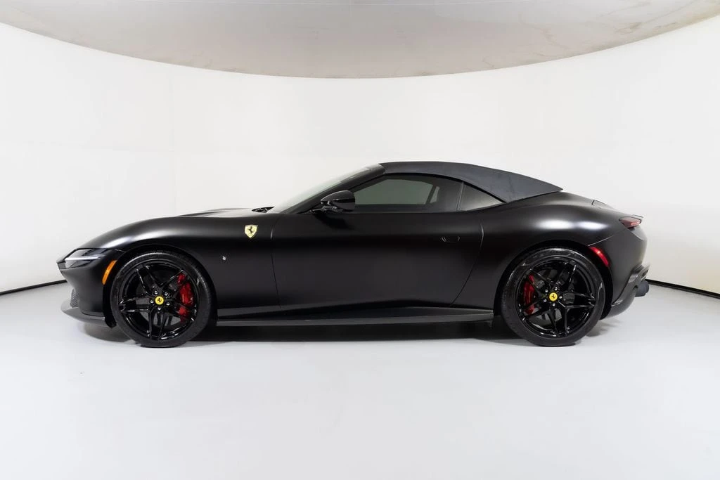 2025 Ferrari Roma Spider - Image 11 of 21
