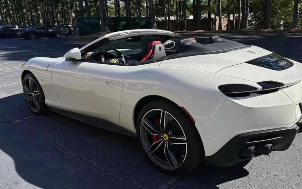 2025 Ferrari Roma Spider - Image 2 of 11