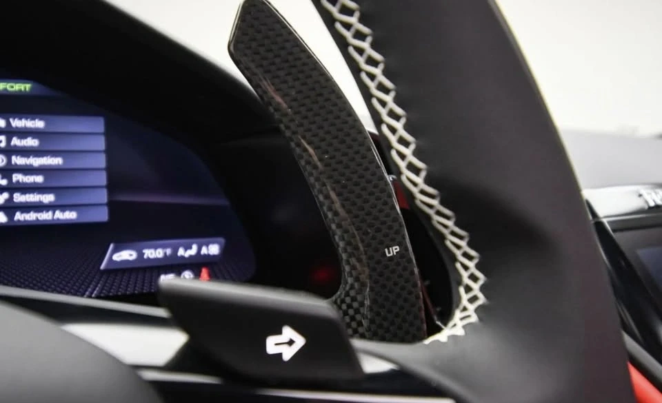 2025 Ferrari Roma Spider - Image 7 of 11