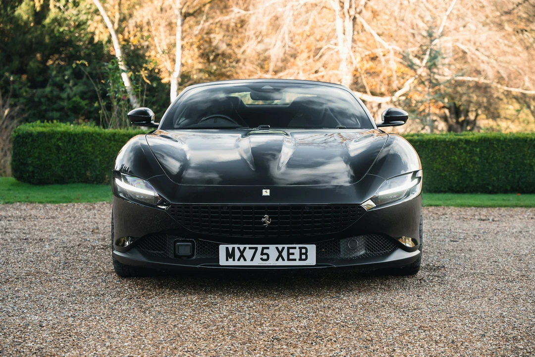 2025 Ferrari Roma Spider - Image 10 of 21