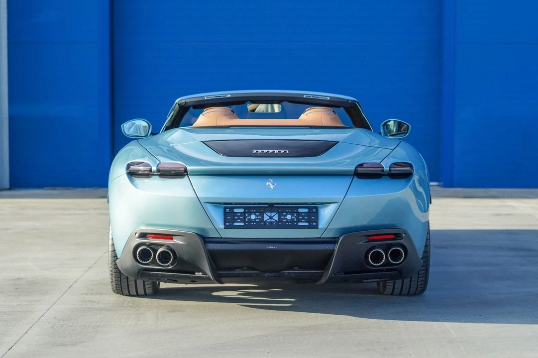 2025 Ferrari Roma Spider - Image 6 of 15