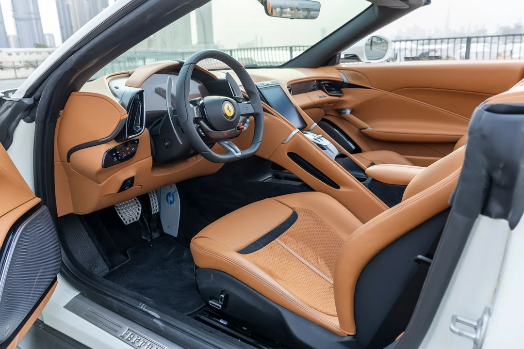 2025 Ferrari Roma Spider - Image 5 of 10