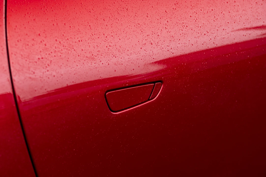 2025 Ferrari Roma Spider - Image 30 of 31