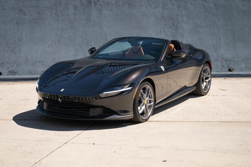 2025 Ferrari Roma Spider - Image 6 of 31