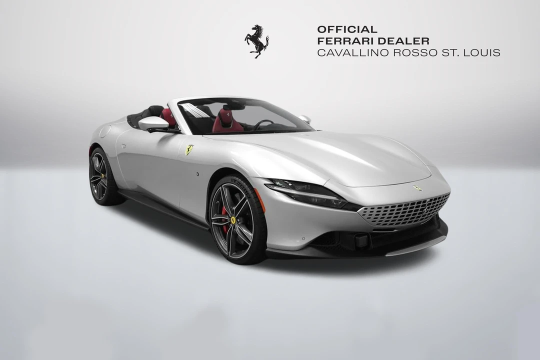 2025 Ferrari Roma Spider - Image 17 of 31